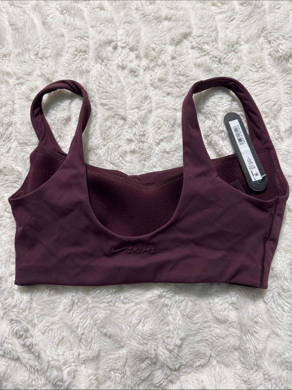 Nike skims Matte Scoop Neck Bra currant - Picture 5 of 5